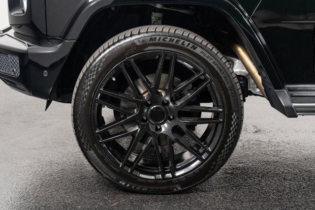 Photo of 2022 Black Mercedes-Benz G-Class