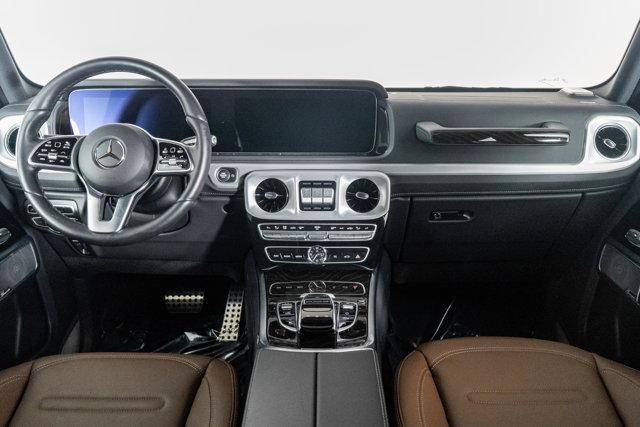Photo of 2022 Black Mercedes-Benz G-Class
