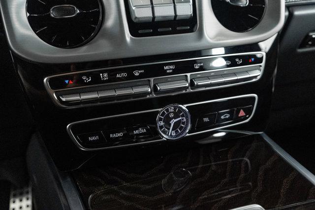 Photo of 2022 Black Mercedes-Benz G-Class