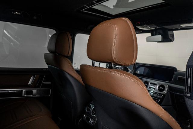 Photo of 2022 Black Mercedes-Benz G-Class
