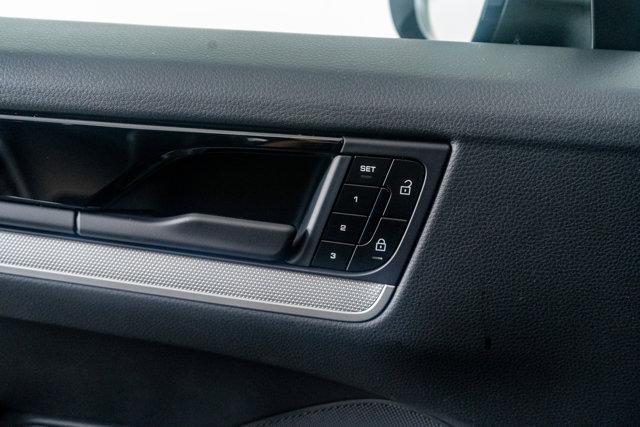 Photo of 2024 Black Porsche Cayenne