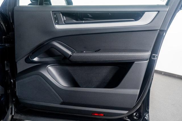 Photo of 2024 Black Porsche Cayenne