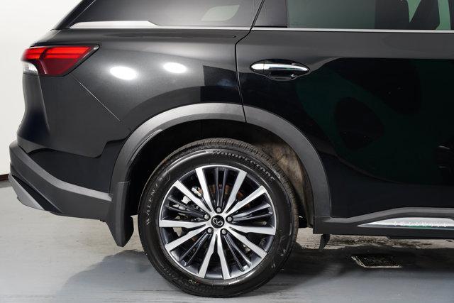 Photo of 2025 Mineral Black INFINITI QX60