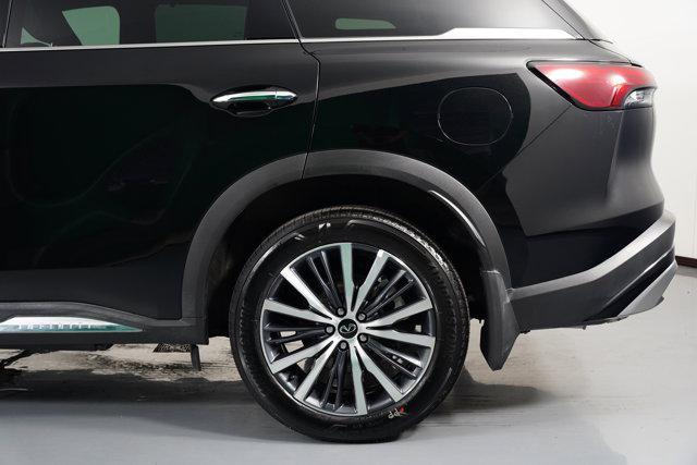 Photo of 2025 Mineral Black INFINITI QX60