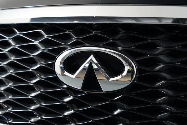 Photo of 2025 Mineral Black INFINITI QX60