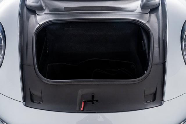 Photo of 2020 Dolomite Silver Metallic Porsche 911