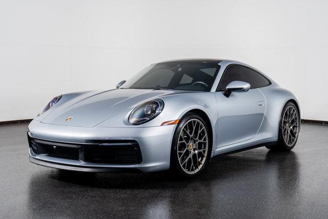 Photo of 2020 Dolomite Silver Metallic Porsche 911