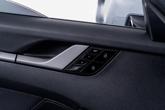 Photo of 2020 Dolomite Silver Metallic Porsche 911