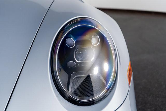 Photo of 2020 Dolomite Silver Metallic Porsche 911
