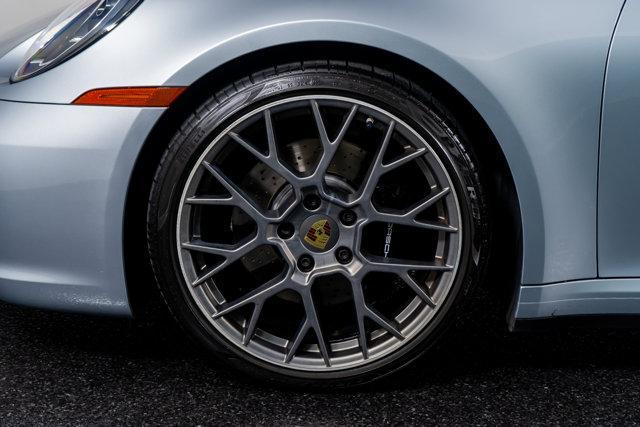 Photo of 2020 Dolomite Silver Metallic Porsche 911