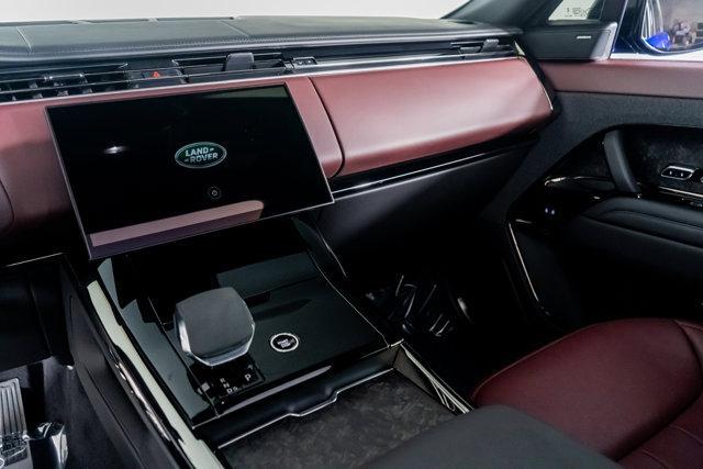 Photo of 2024 Varesine Blue Metallic Land Rover Range Rover Sport