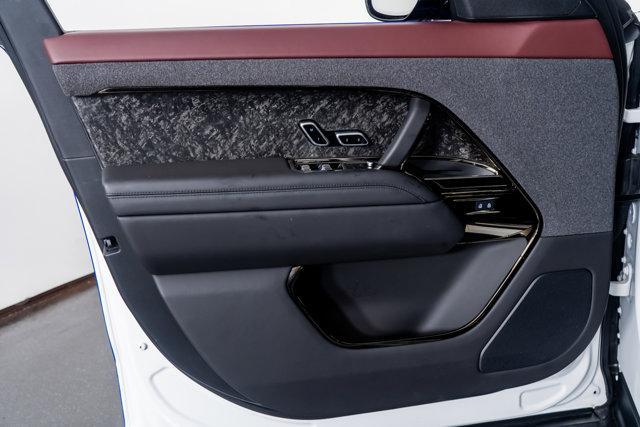 Photo of 2024 Varesine Blue Metallic Land Rover Range Rover Sport