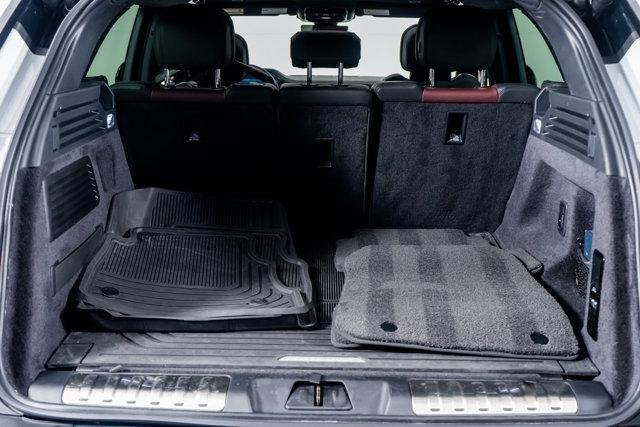 Photo of 2024 Varesine Blue Metallic Land Rover Range Rover Sport