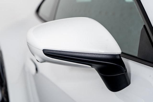Photo of 2023 White Porsche 911