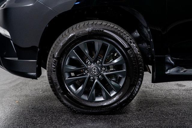 Photo of 2023 Onyx Black Lexus GX 460