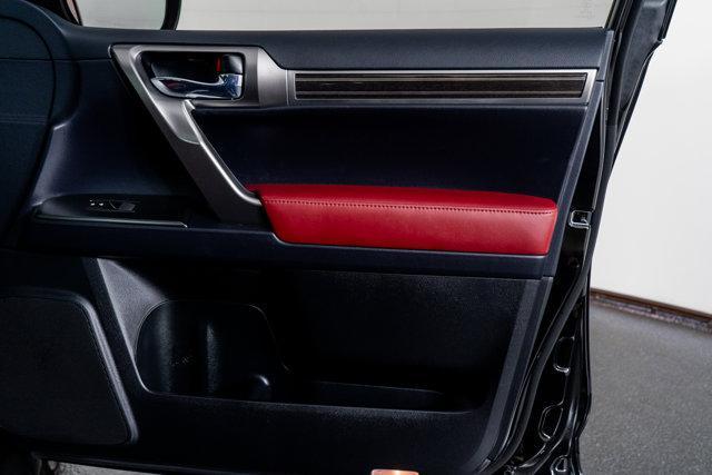 Photo of 2023 Onyx Black Lexus GX 460