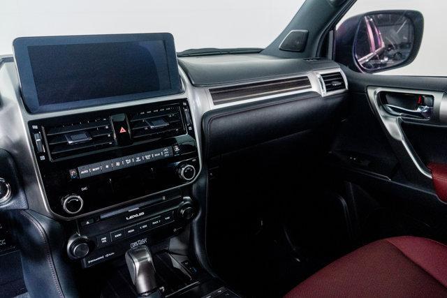 Photo of 2023 Onyx Black Lexus GX 460