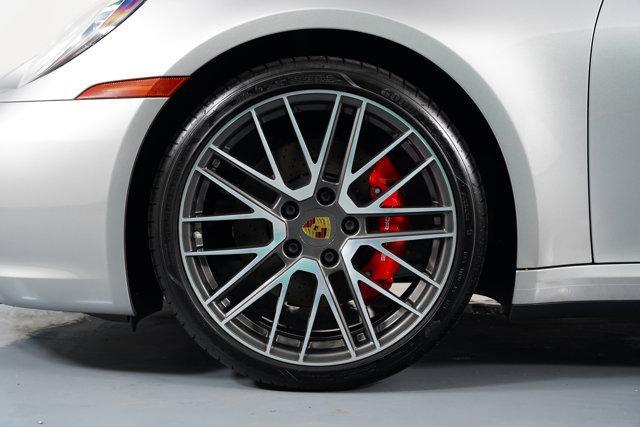 Photo of 2022 GT Silver Metallic Porsche 911