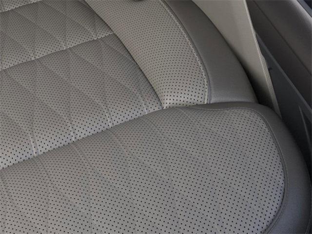 Photo of 2025 STAR WHITE METALLIC TRICOAT Ford F-150