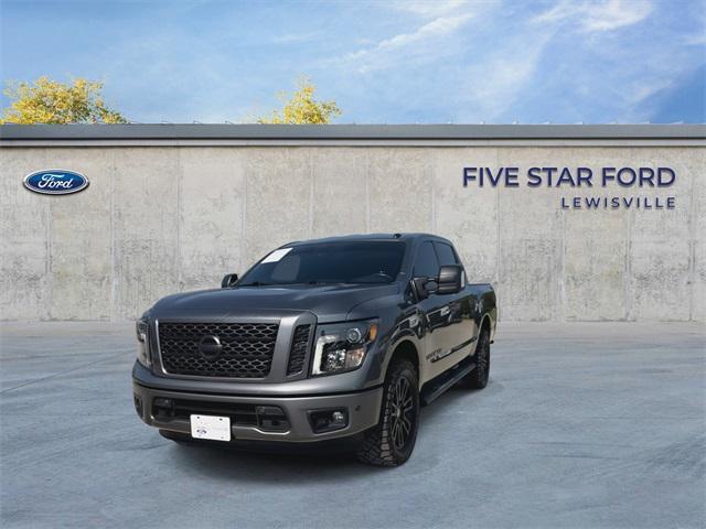 Photo of 2019 Gun Metallic Nissan Titan