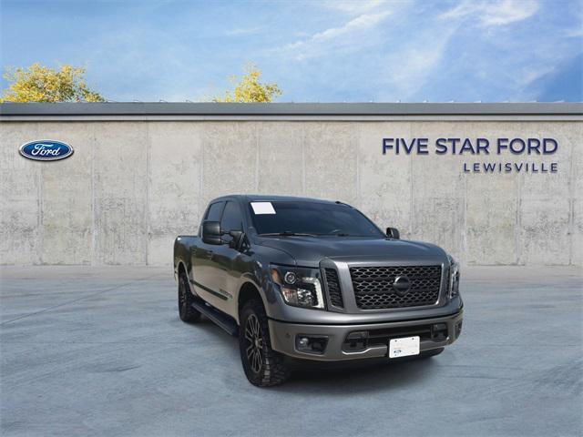 Photo of 2019 Gun Metallic Nissan Titan