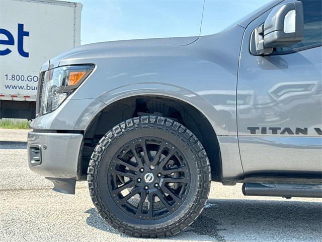 Photo of 2019 Gun Metallic Nissan Titan