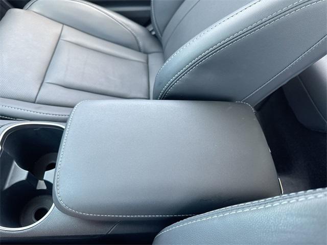 Photo of 2024 Crystal White Pearl Subaru Outback