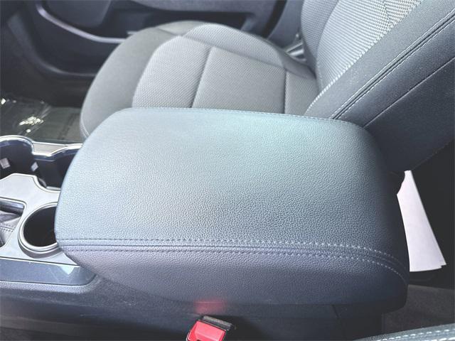 Photo of 2018 INGOT SILVER METALLIC Ford Explorer
