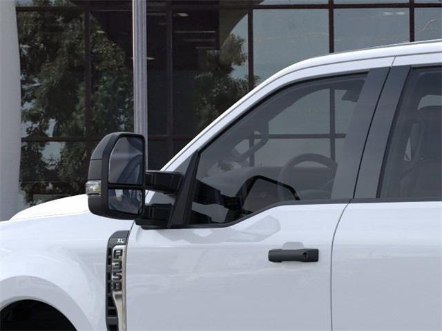 Photo of 2025 OXFORD WHITE Ford F-350