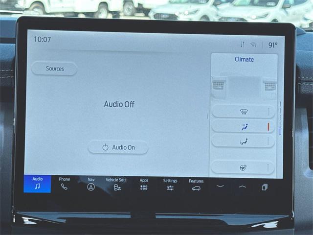 Photo of 2024 OXFORD WHITE Ford Expedition