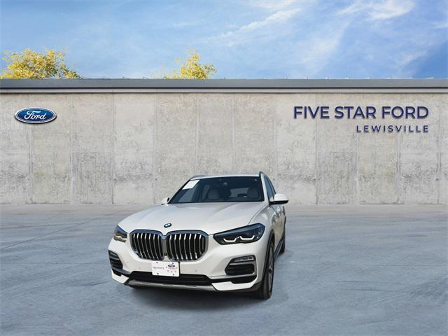 Photo of 2021 Mineral White Metallic BMW X5