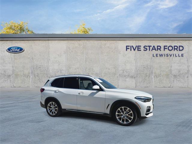 Photo of 2021 Mineral White Metallic BMW X5
