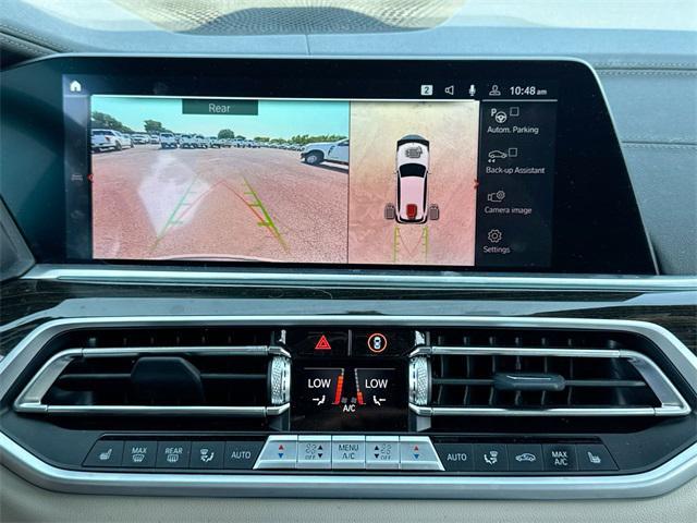 Photo of 2021 Mineral White Metallic BMW X5