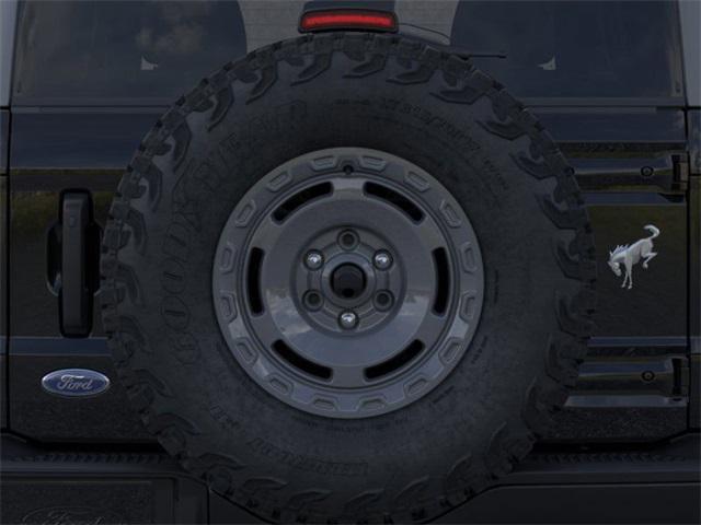 Photo of 2025 SHADOW BLACK Ford Bronco