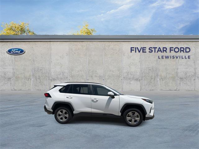 Photo of 2023 Ice Cap Toyota RAV4