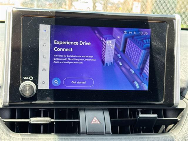 Photo of 2023 Ice Cap Toyota RAV4
