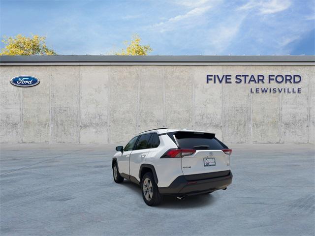 Photo of 2023 Ice Cap Toyota RAV4