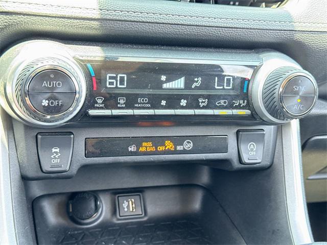 Photo of 2023 Ice Cap Toyota RAV4
