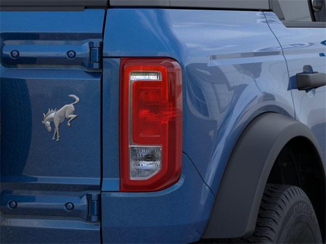 Photo of 2025 VELOCITY BLUE METALLIC Ford Bronco