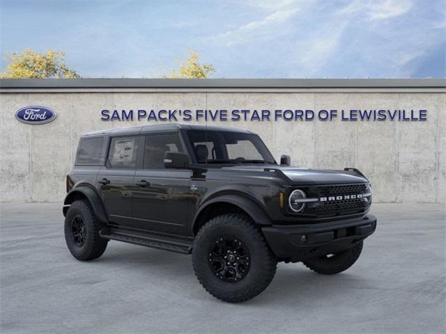 Photo of 2025 SHADOW BLACK Ford Bronco