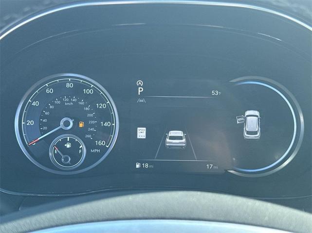 Photo of 2025 Alta White Genesis GV70