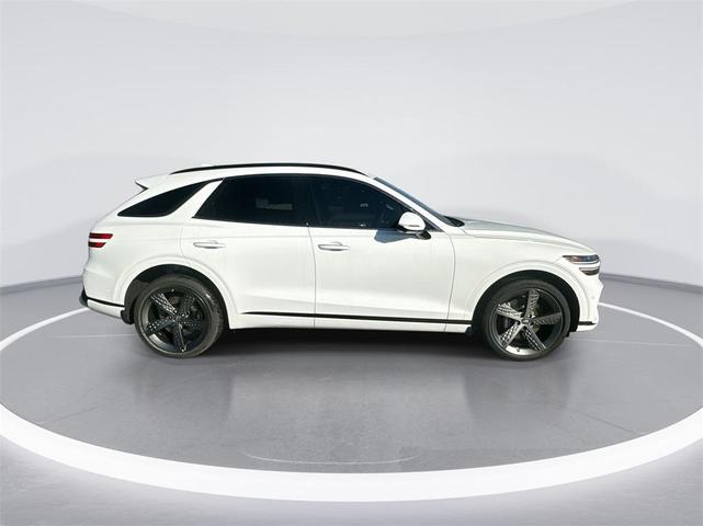 Photo of 2025 Alta White Genesis GV70