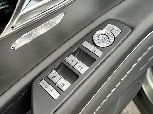 Photo of 2025 Storr Green Matte Genesis GV80