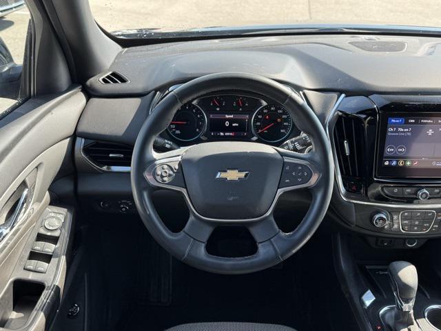 Photo of 2023 Mosaic Black Metallic Chevrolet Traverse