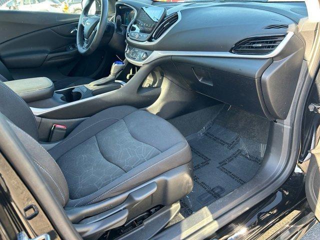 Photo of 2017 Mosaic Black Metallic Chevrolet Volt
