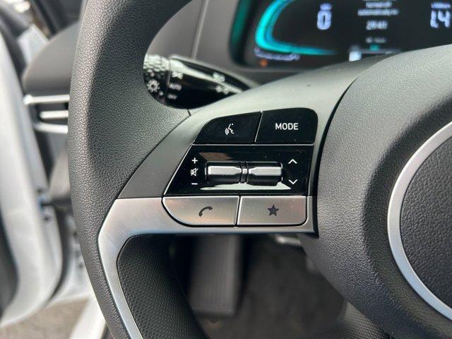 Photo of 2025 White Hyundai ELANTRA HEV