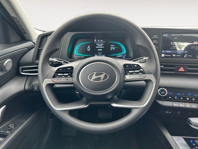 Photo of 2025 White Hyundai ELANTRA HEV