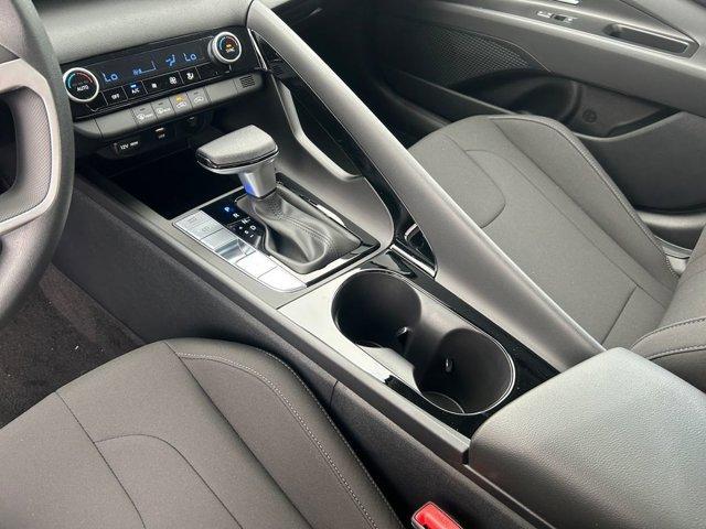Photo of 2025 White Hyundai ELANTRA HEV