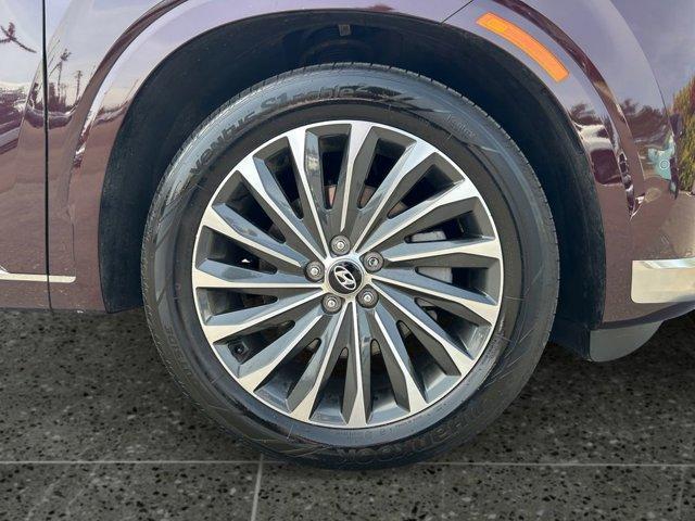 Photo of 2023 Burgundy Hyundai PALISADE