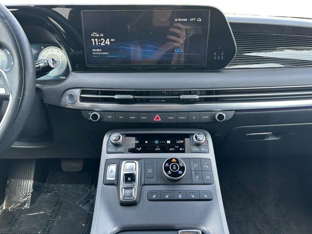 Photo of 2023 Burgundy Hyundai PALISADE